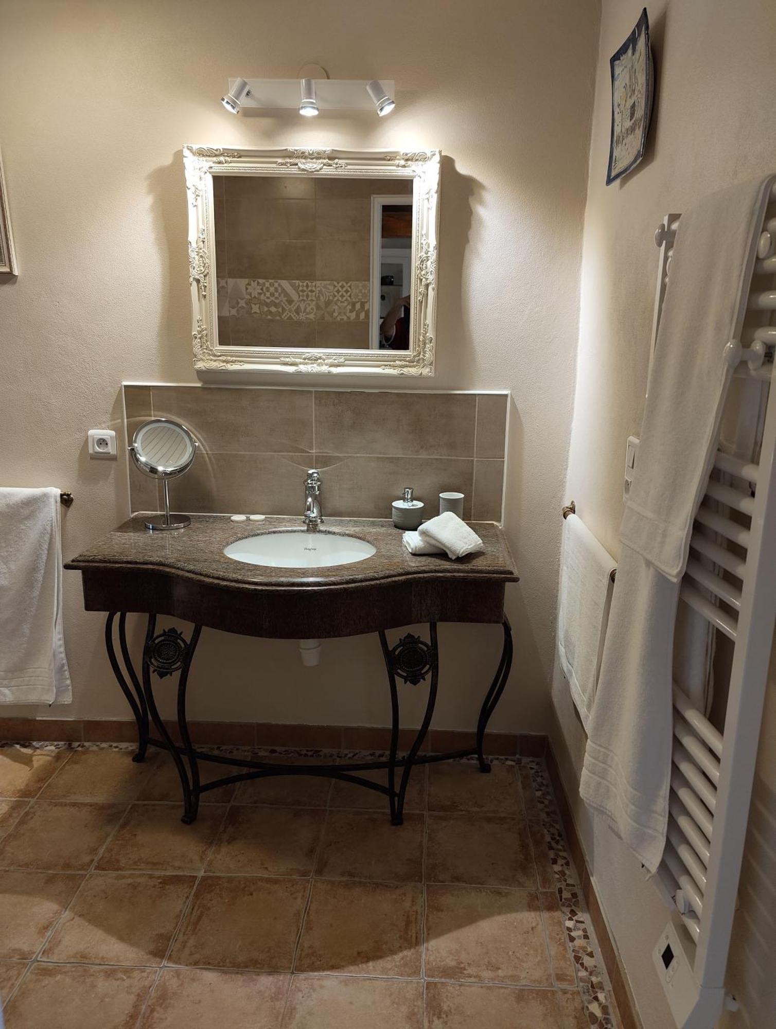 Mas Peu Del Causse Bed & Breakfast Thuir Rom bilde